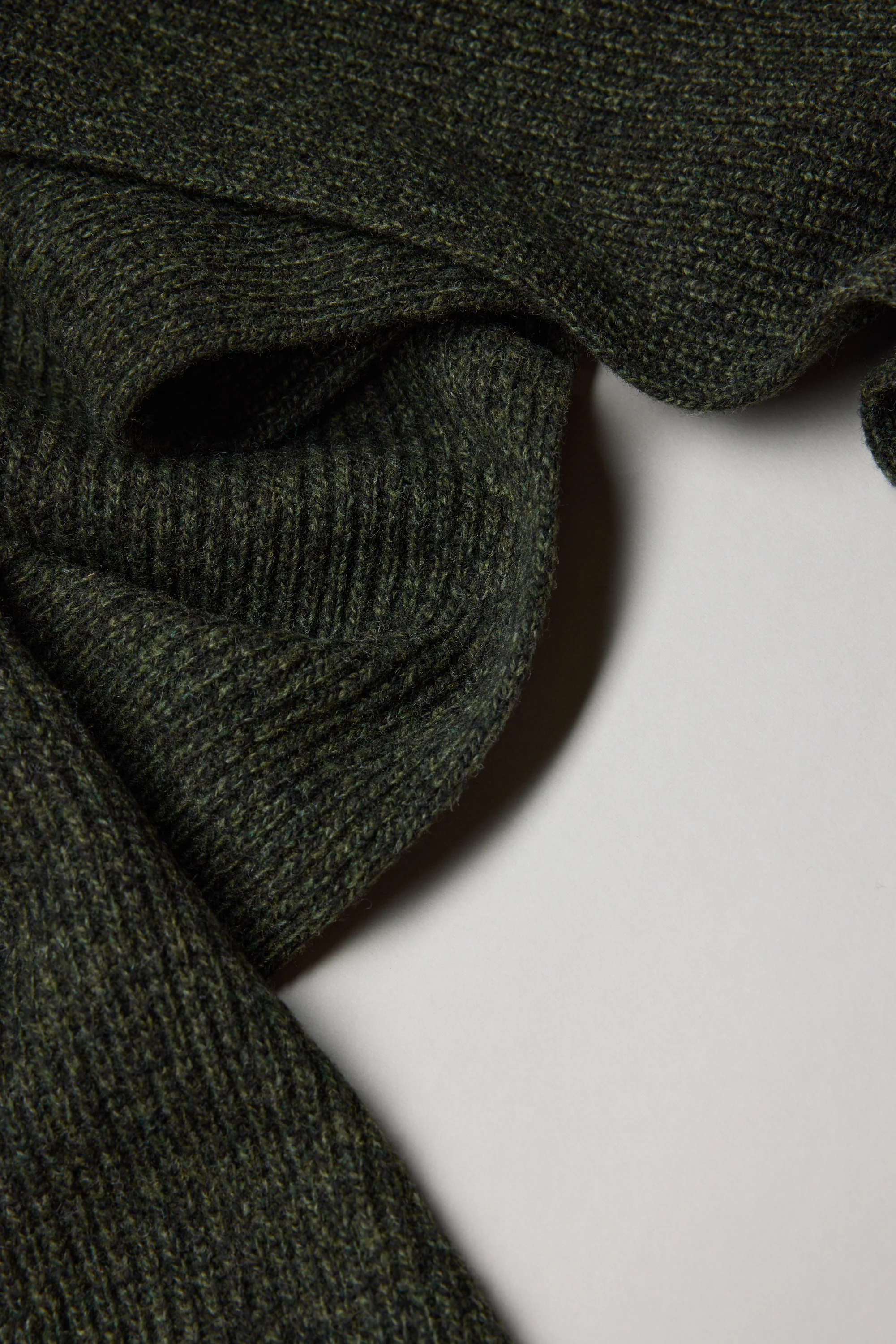 Aldina Woollen Scarf - Image 2