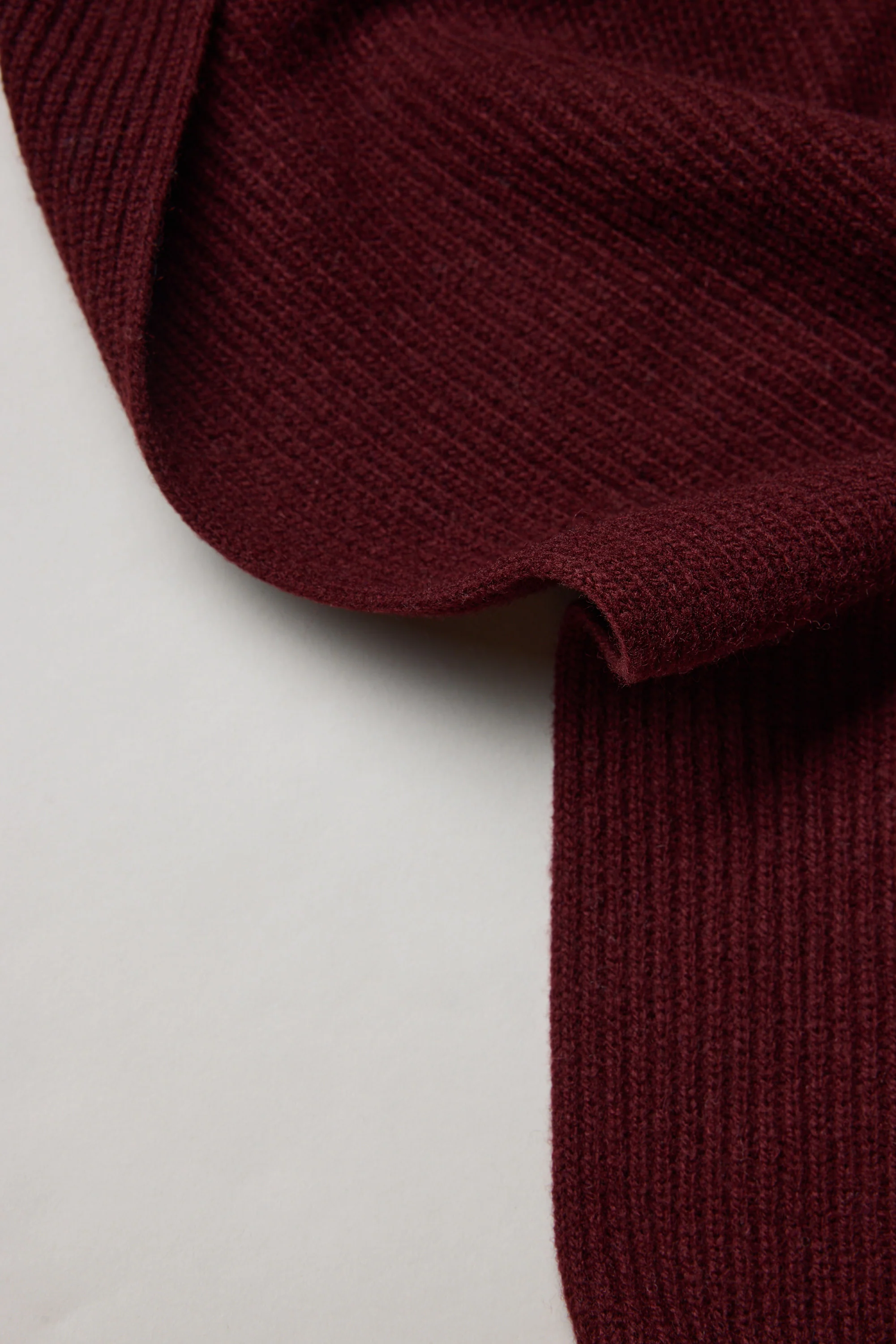 Aldina Woollen Scarf - Image 2