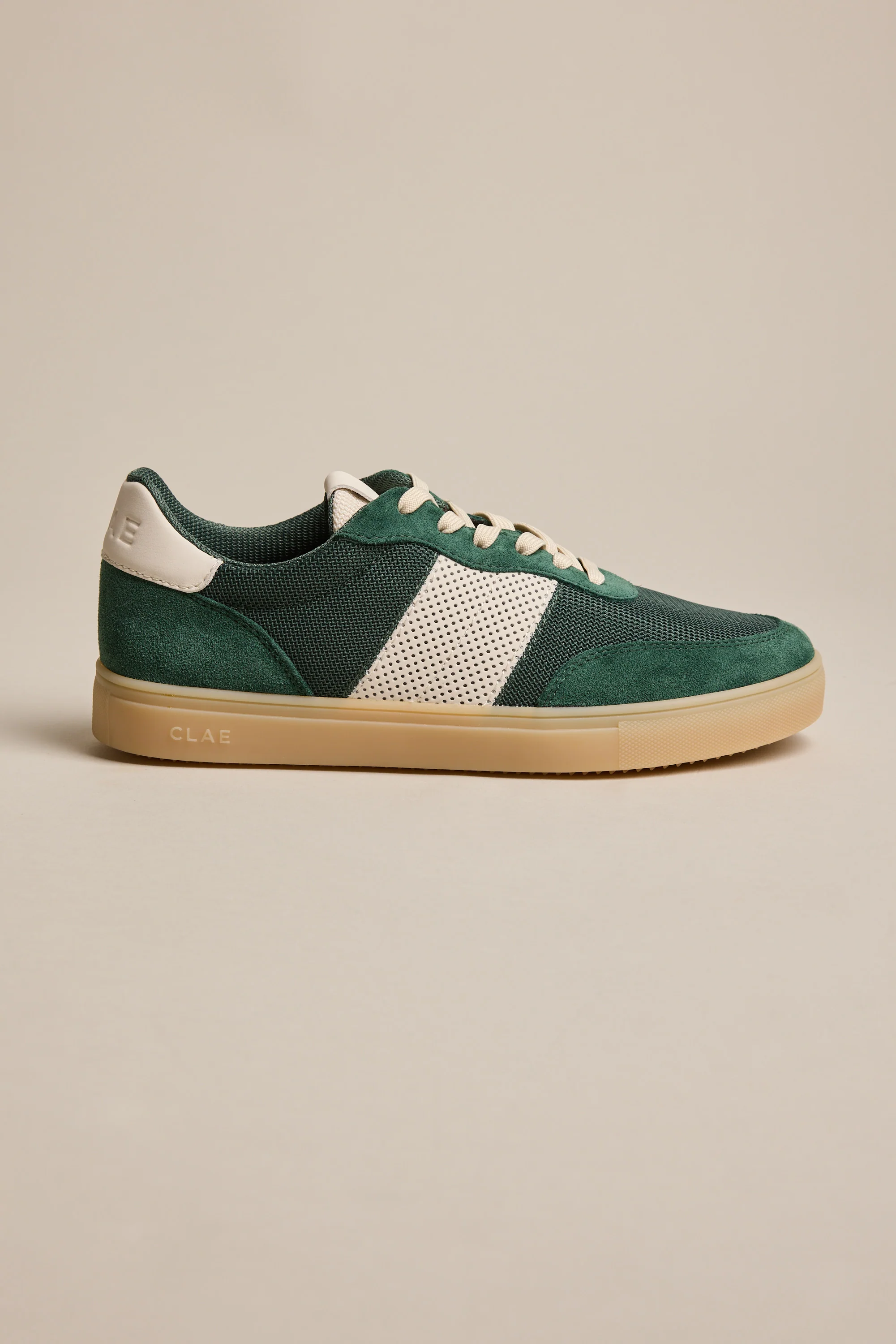 Clae Davis - Image 2