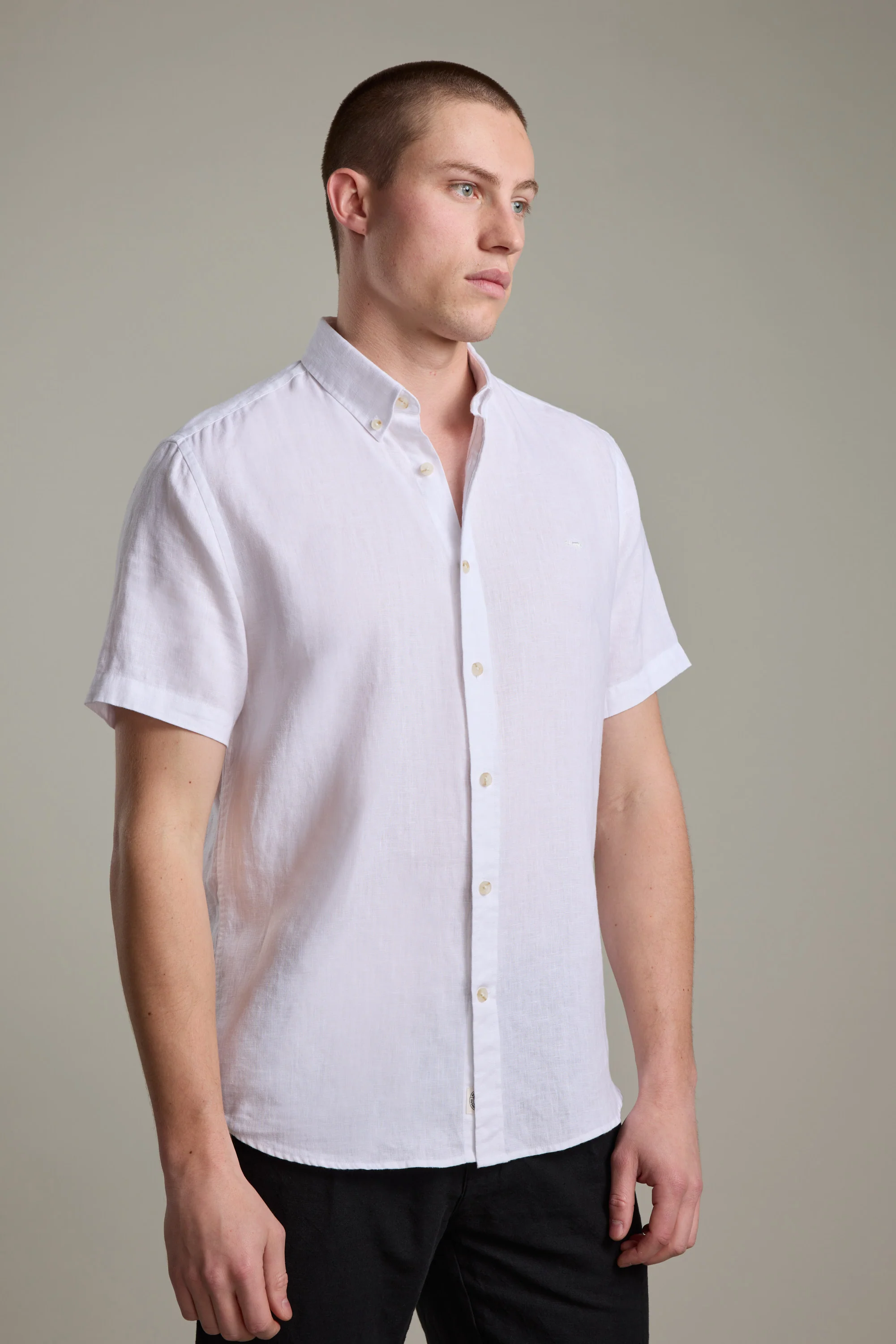 Gentry Linen Shirt - Image 4
