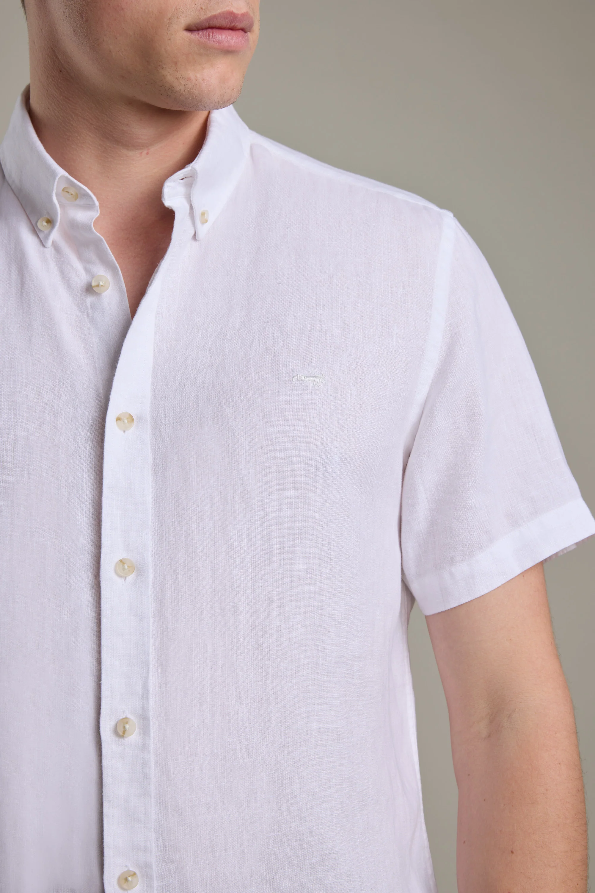 Gentry Linen Shirt - Image 5