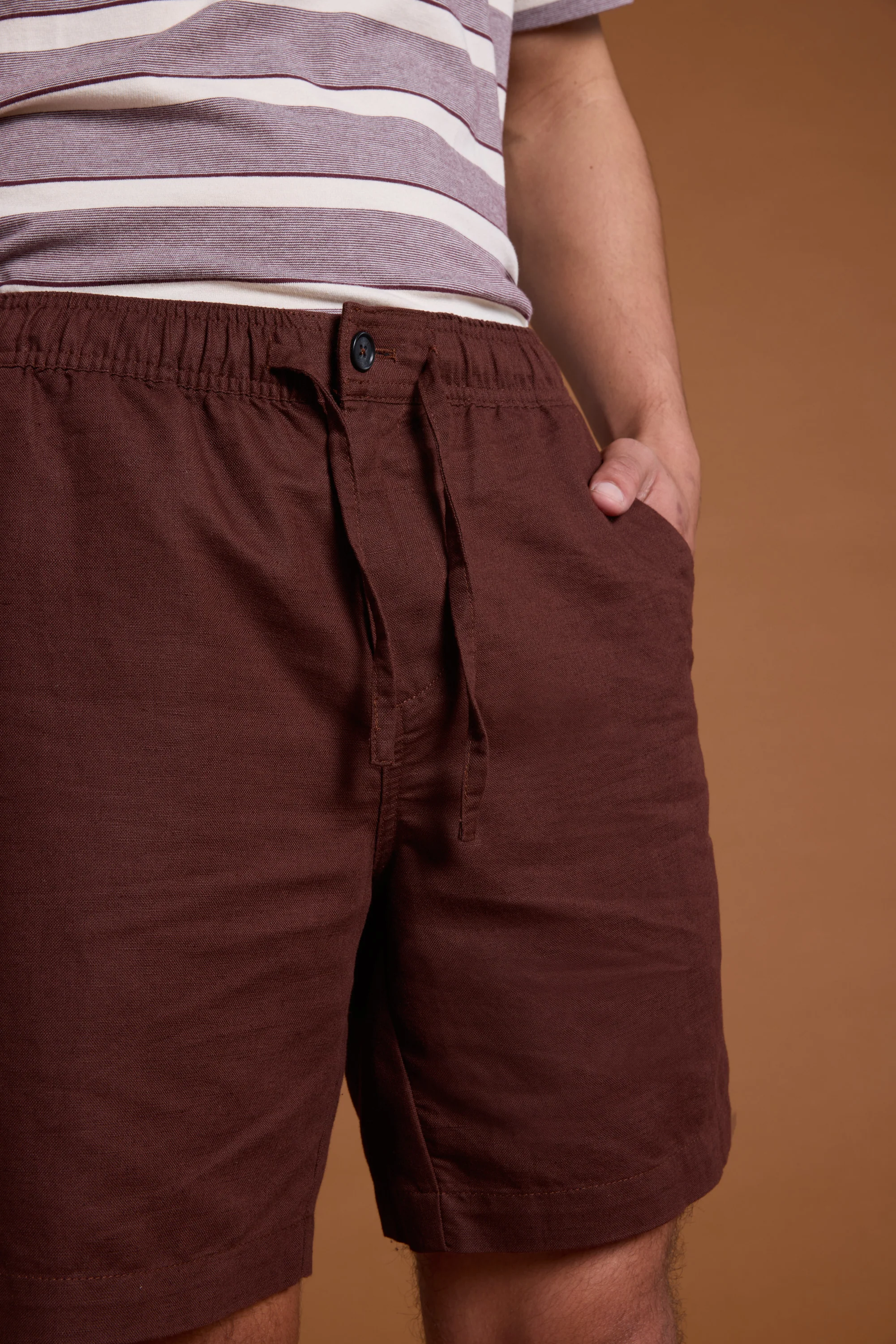 Jasper Linen Weekend Short - Image 4