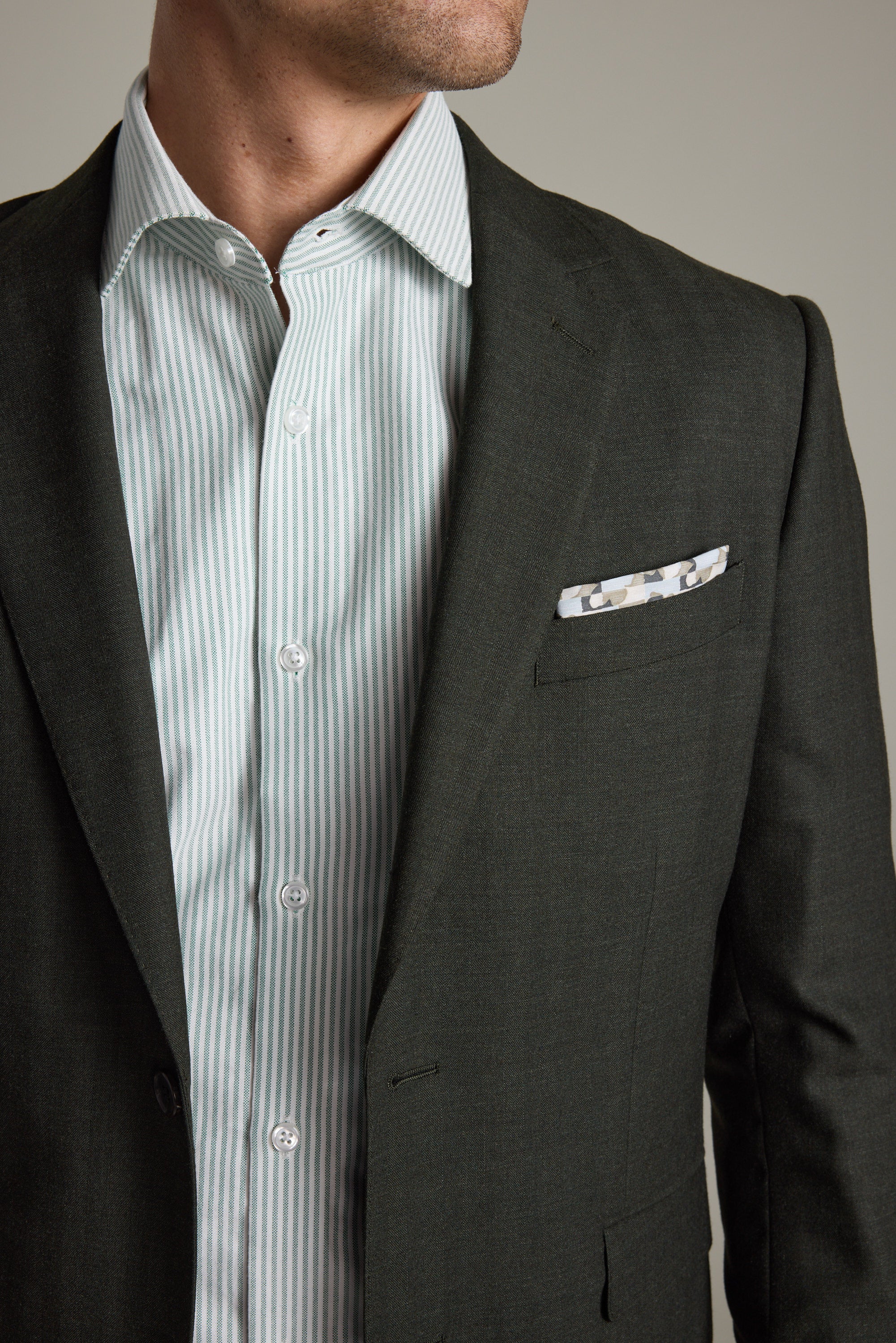 Johnston Herringbone Suit Jacket - Image 4