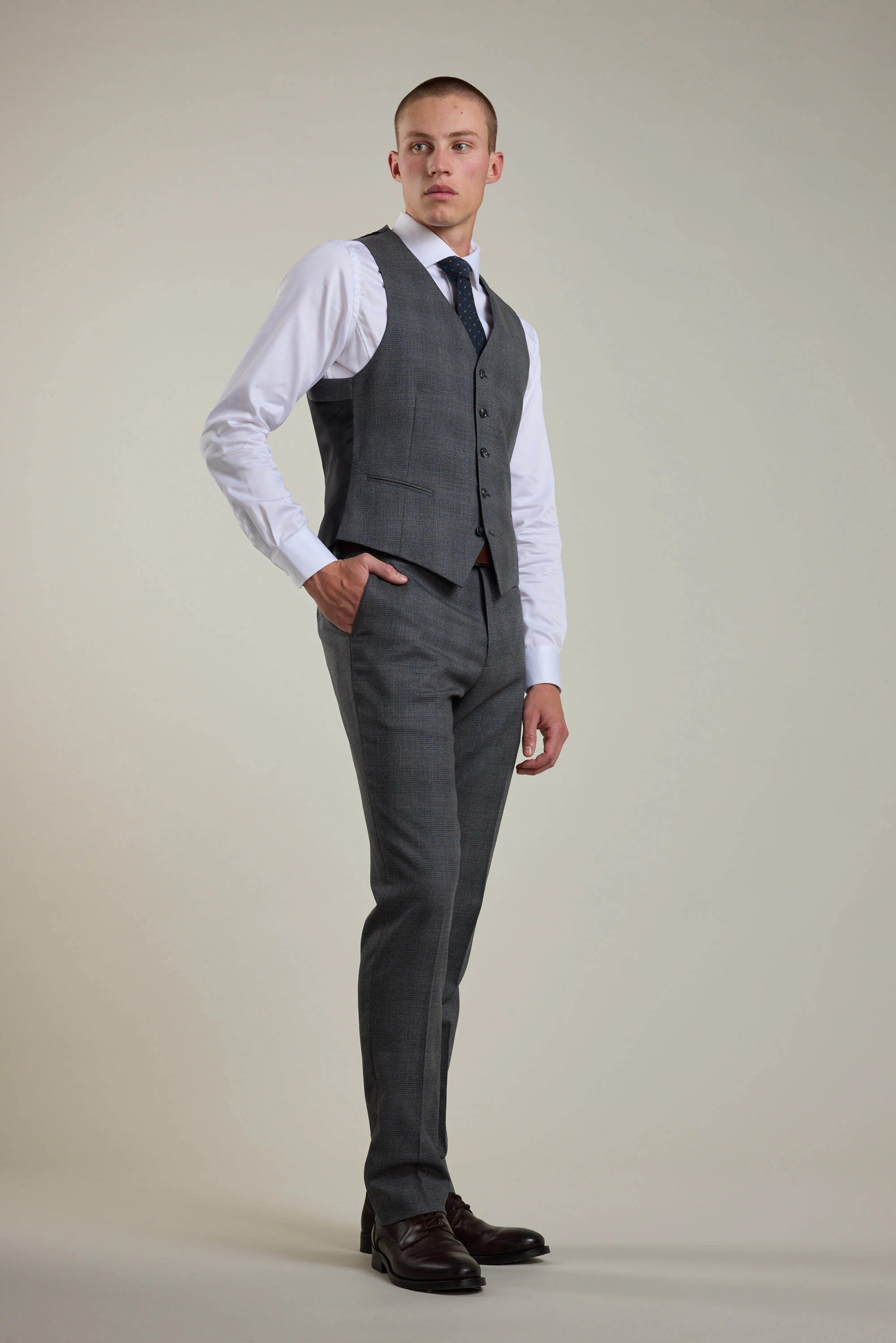 Ormsby Check Waistcoat - Image 4
