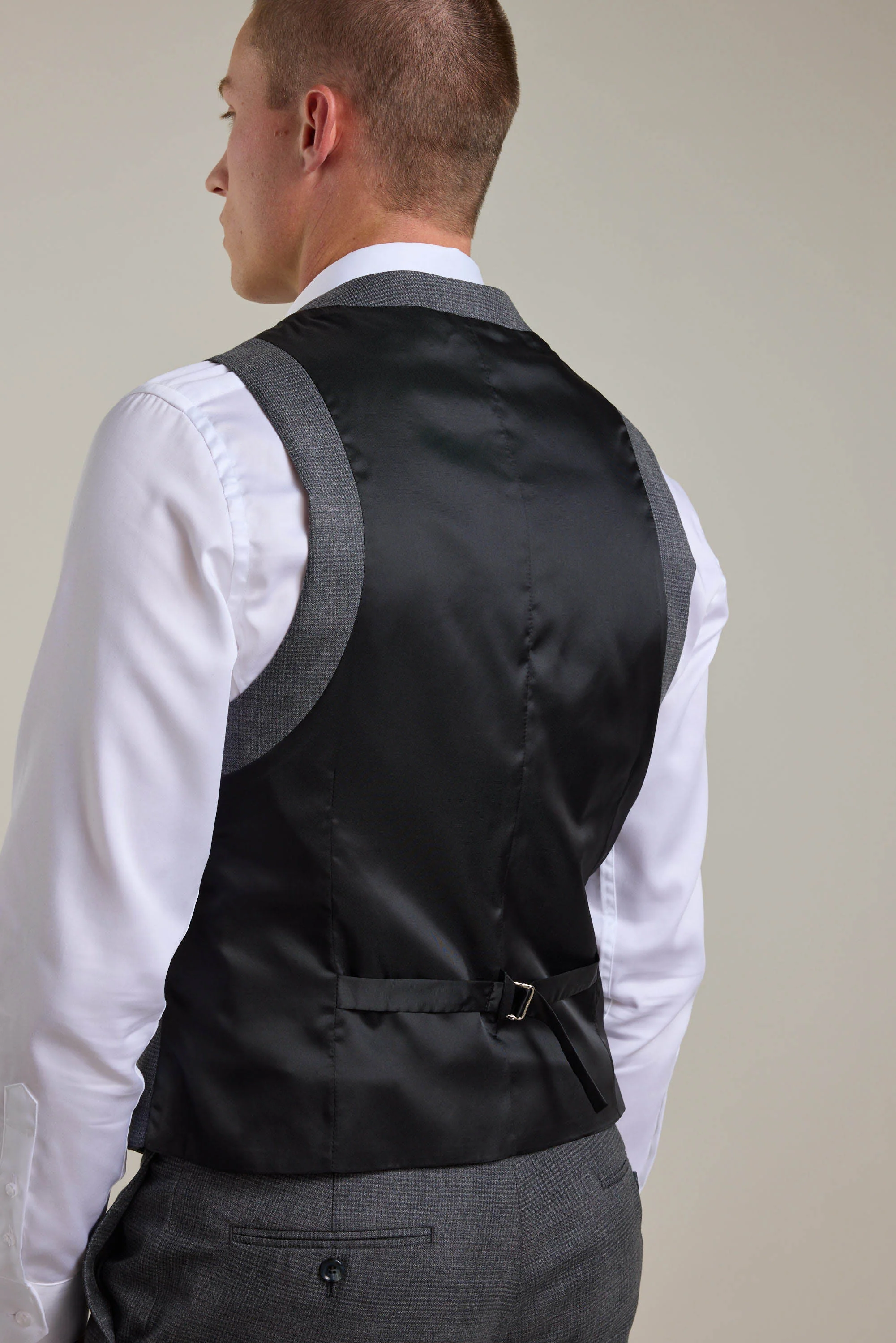 Ormsby Check Waistcoat - Image 5