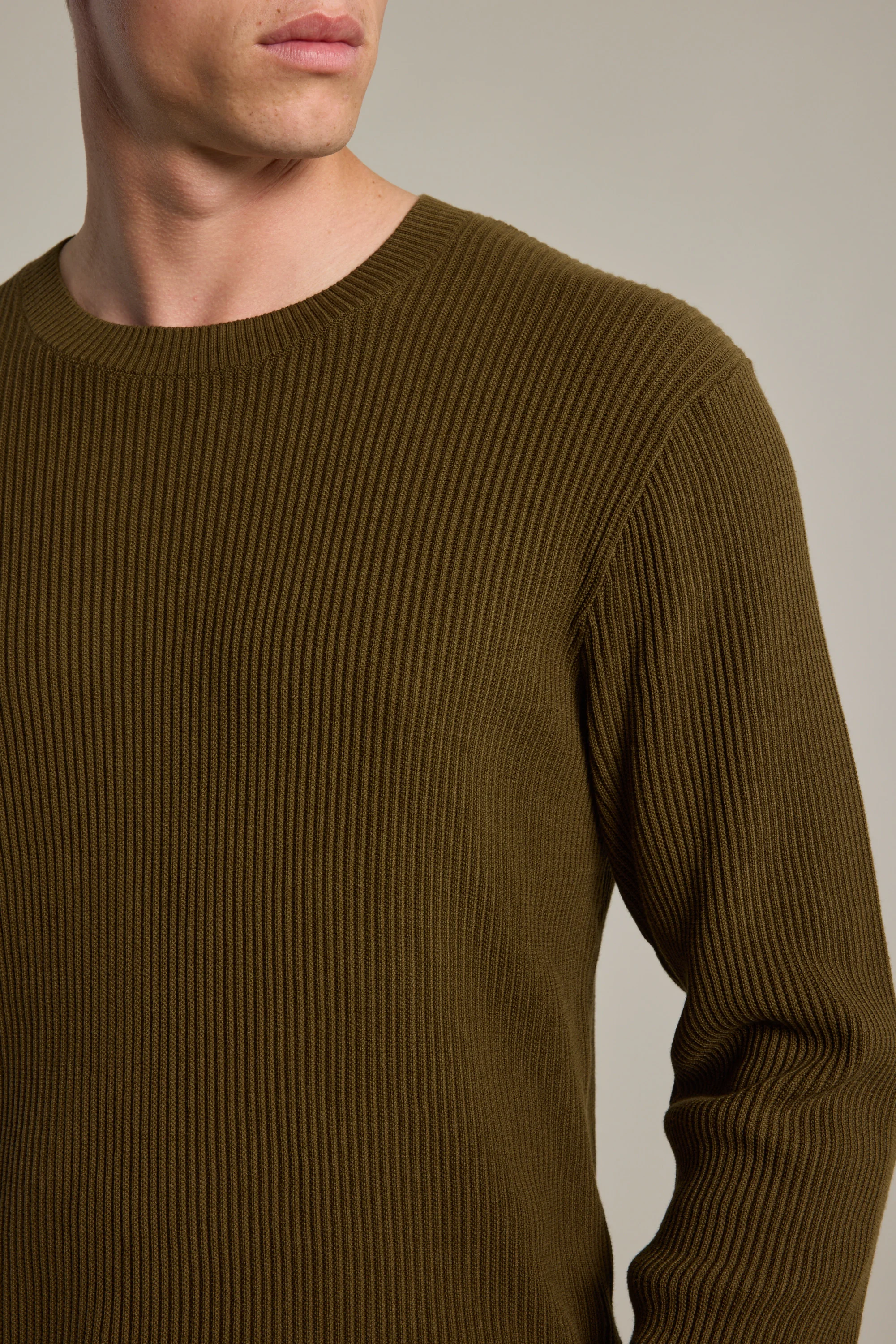 Robin Cotton Crew - Image 3