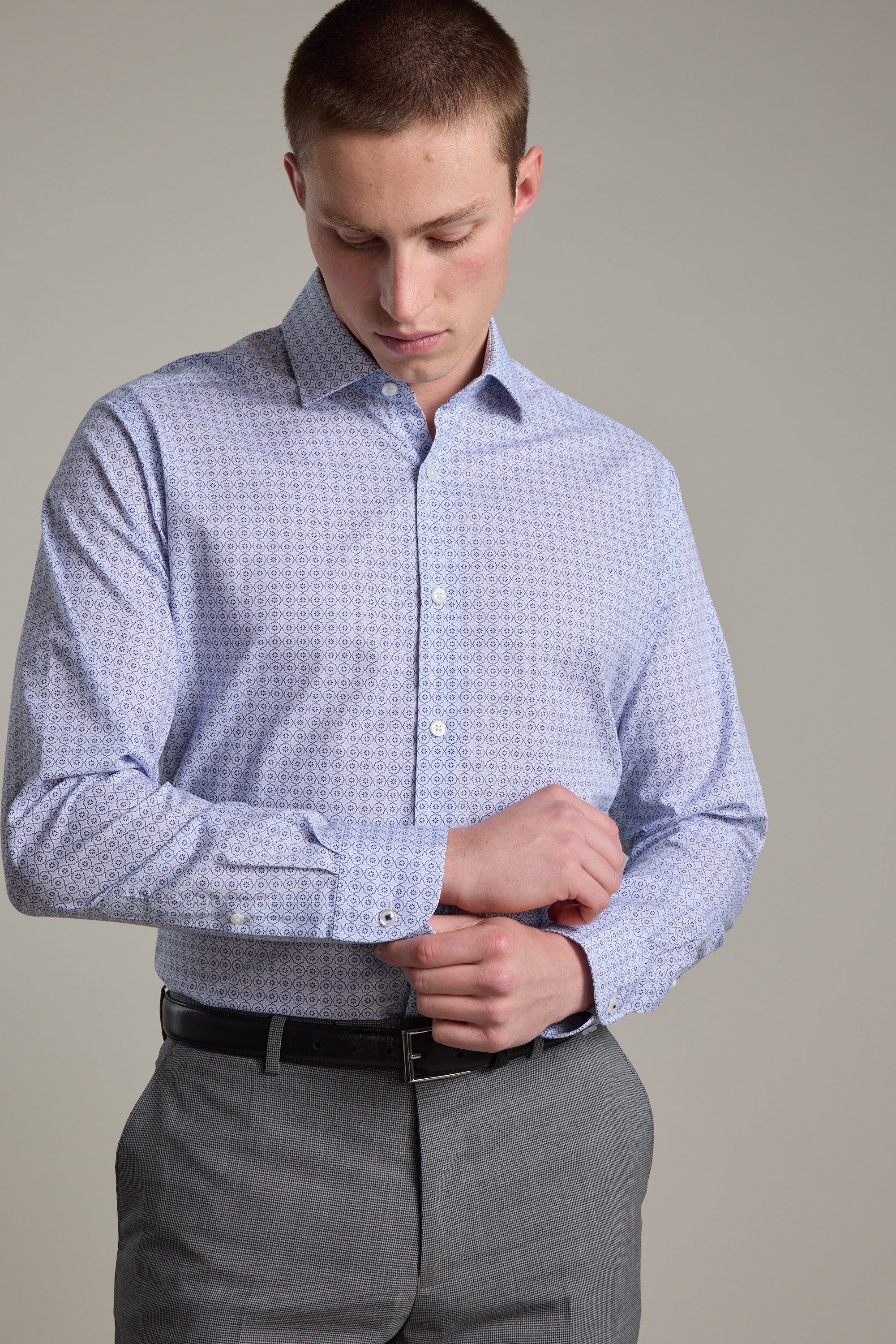 Seton Print Business Shirt - Image 3