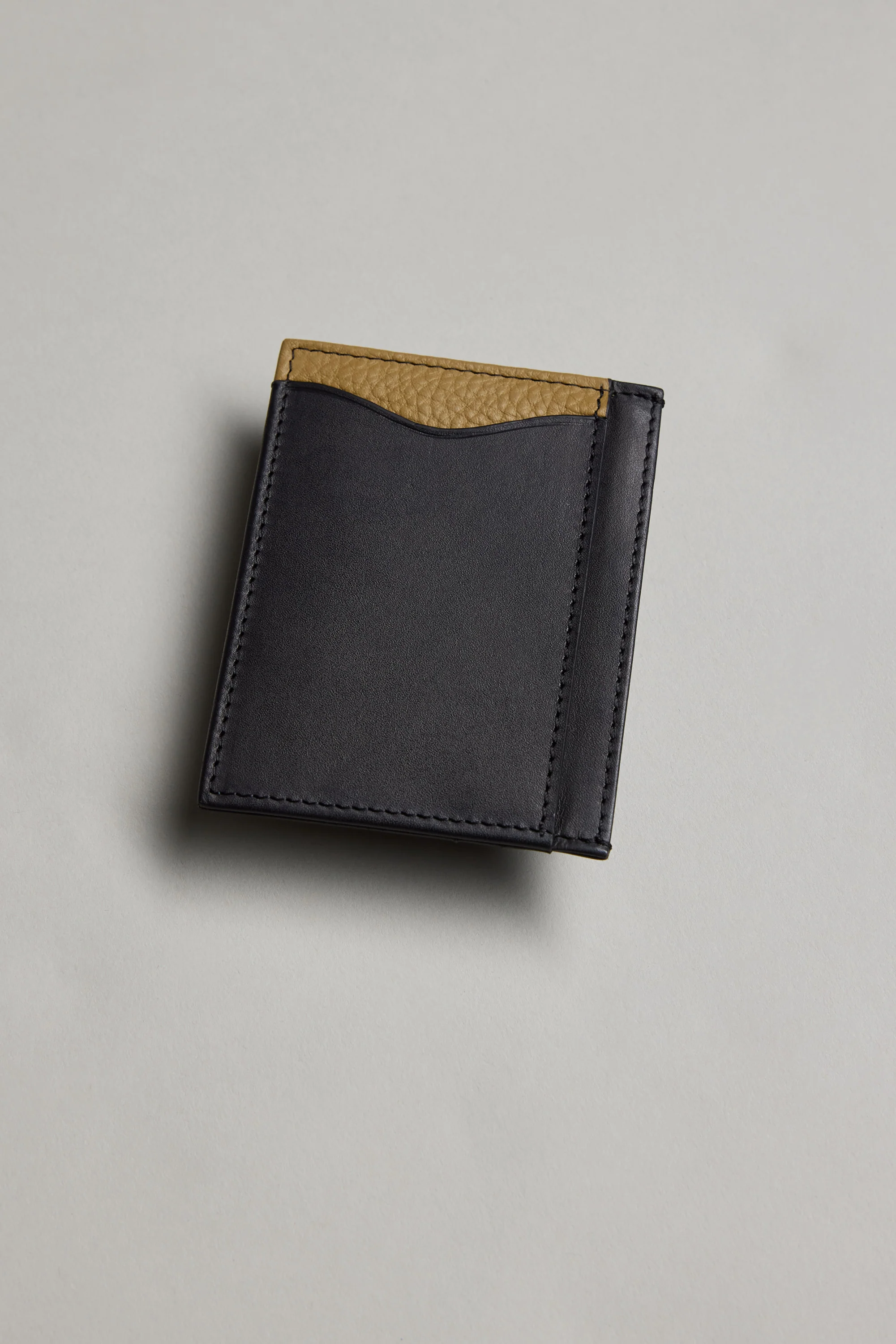 Taylor Leather Card Wallet - Image 2