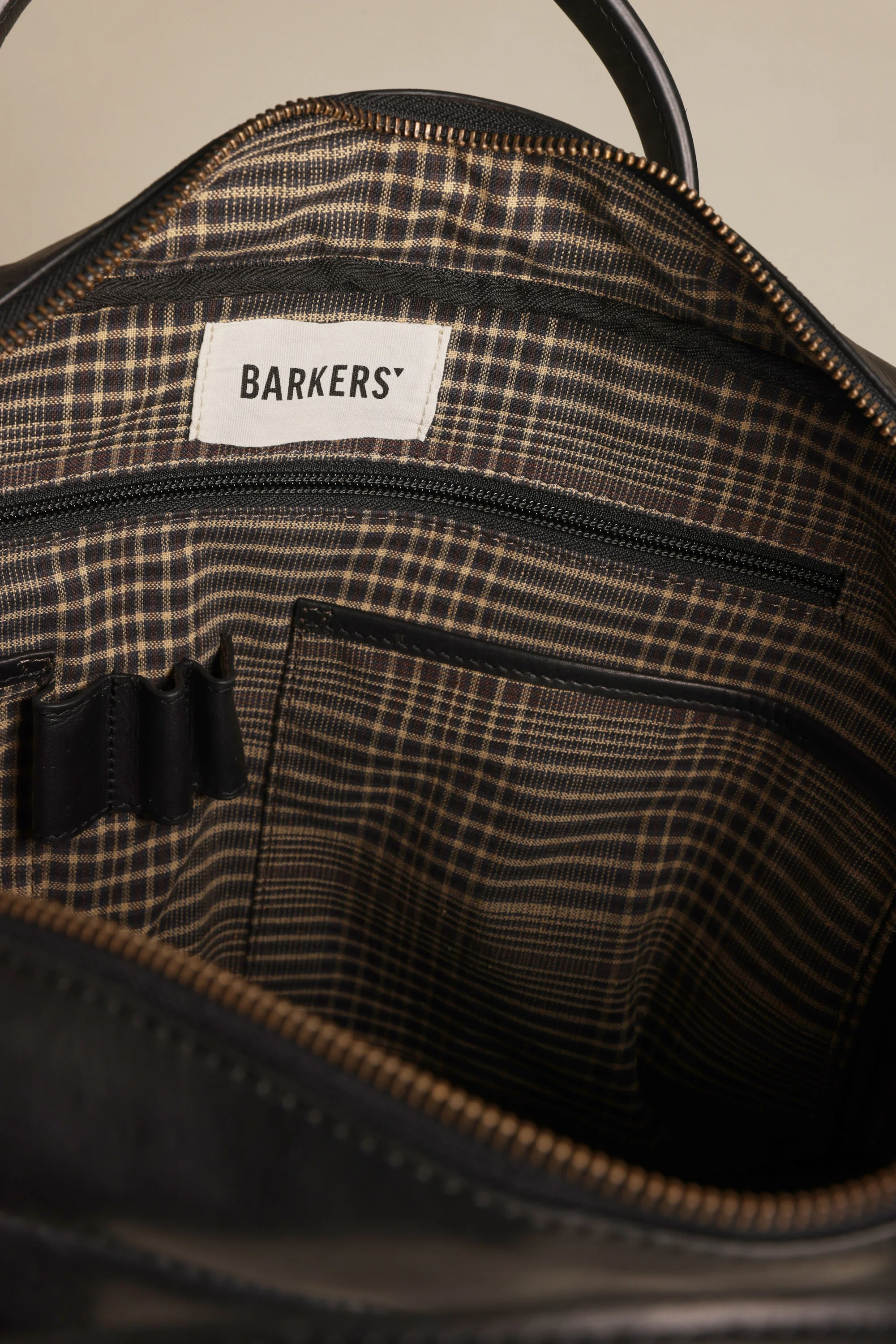 Wilkinson Leather Laptop Bag - Image 4
