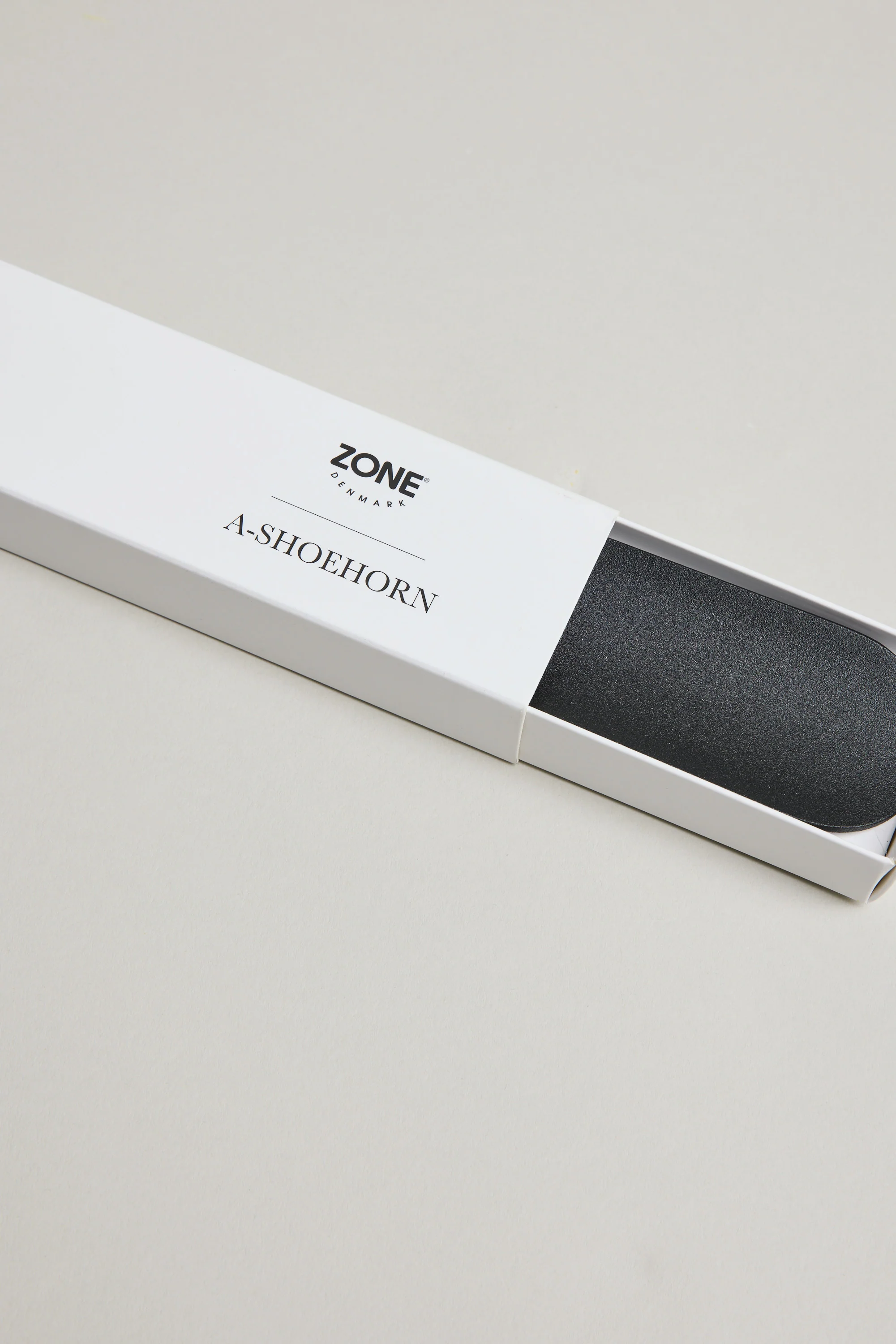 Zone Metal Shoehorn - 45cm - Image 3